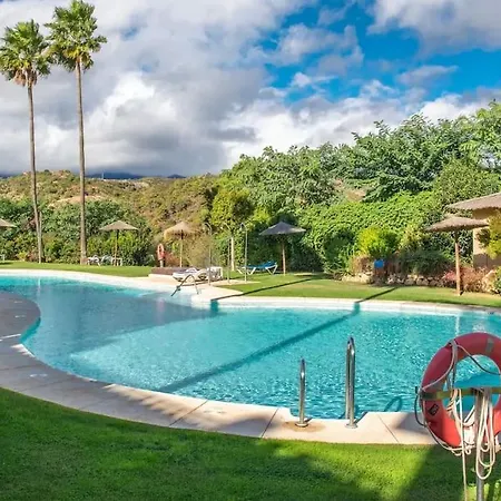 Luxury 3bdr In New Golden Mile, Marbella Apartment *